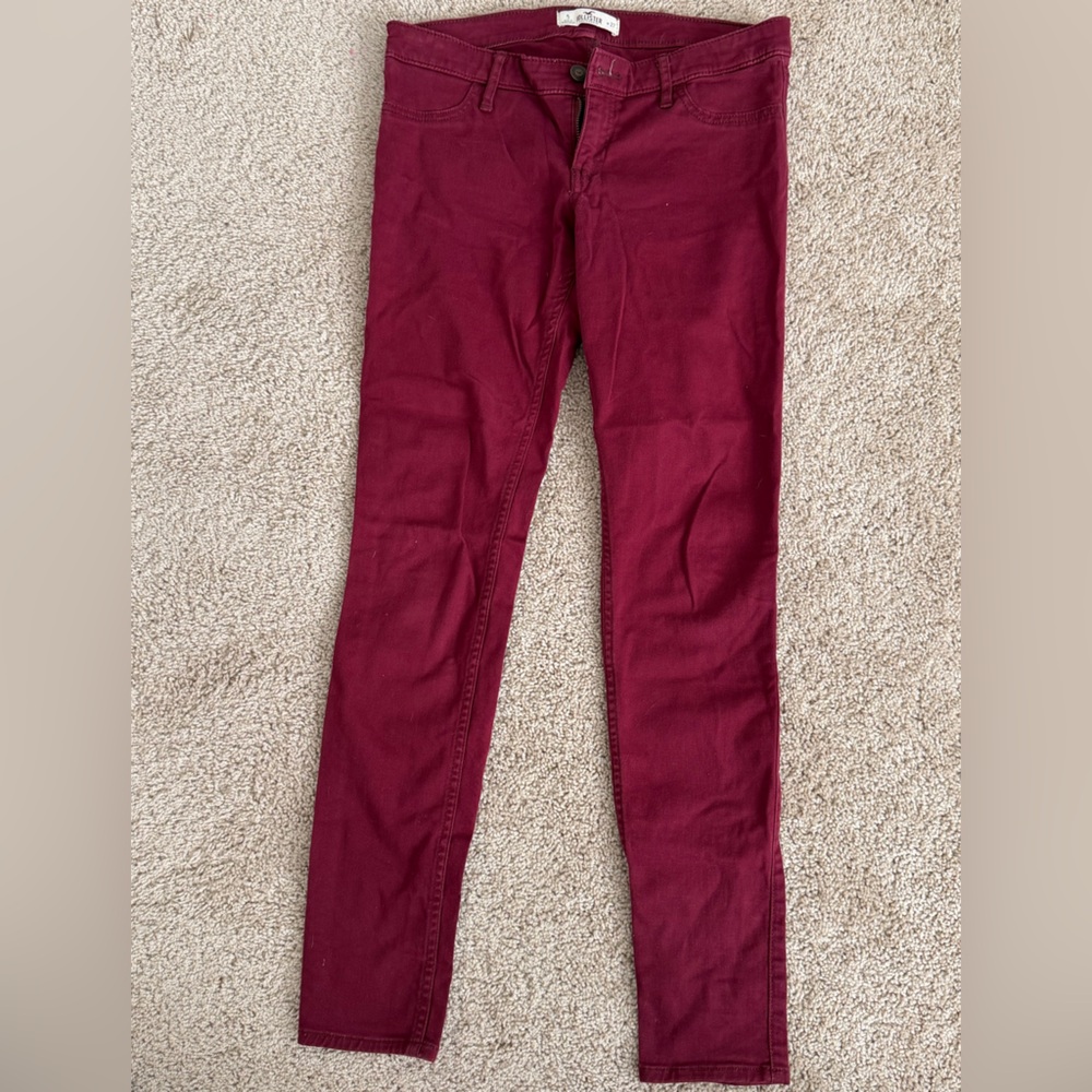 Hollister mid-rise super skinny jeans in a maroon size 27
